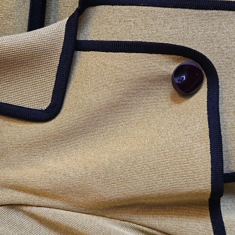 Misook-Knit chartreuse sweater with black trim Size M. - Picture 6 of 12